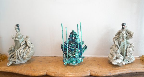 Heringa van Kalsbeek - Zonder Titel - 29x20x22cm, Porselein & Gates to the Garden 38x25x16cm Porselein & Zonder TItel - 30x23017cm, Porselein