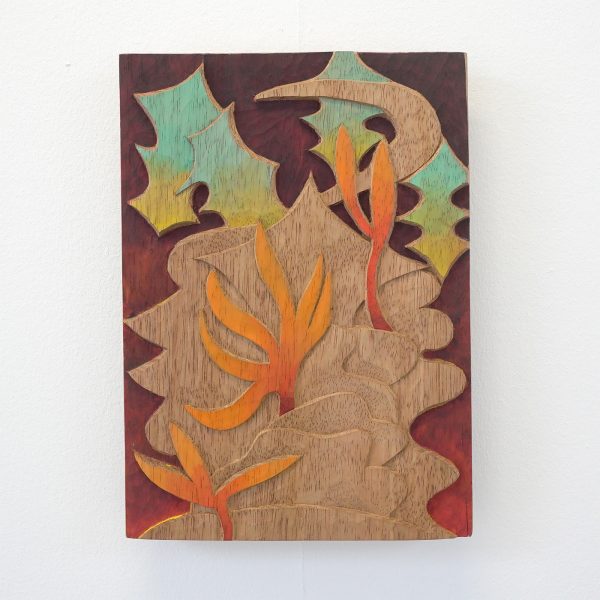 Alejandra Venegas - Tercorral - 35x25cm Gesneden cederhout en gouache en encaustiek