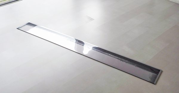 Rebecca Niculae - Zonder Titel - 210x24x1,8cm, Acrylaat en C-print