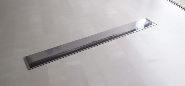 Rebecca Niculae - Zonder Titel - 210x24x1,8cm, Acrylaat en C-print