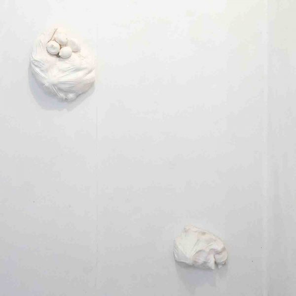 Atousa Bandeh - Lost Groceries Series - Gips (diverse afmetingen)