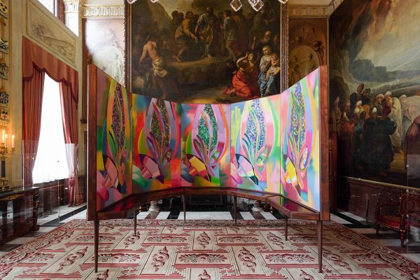 Hadassah Emmerich - The Inverted Table - Olieverf op doek, hout, metaal, glas en diverse items