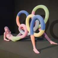 Net als voorgaande jaren laat het Mondriaan Fonds zien welke jonge kunstenaars er in het voorgaande jaar, dit keer in 2019, een Werkbijdrage Jong Talent mochten ontvangen. Het moge duidelijk [&hellip;]