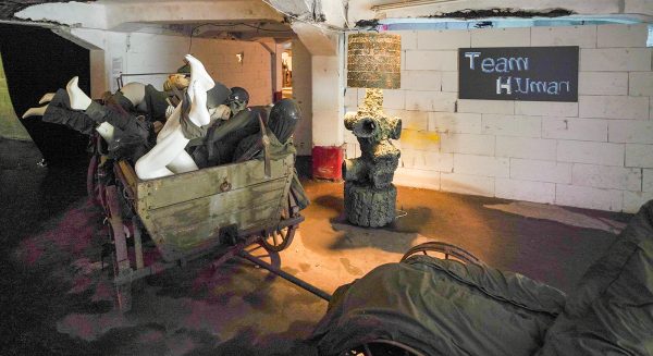 Joep van Lieshout - Diorama (Sacrifice)