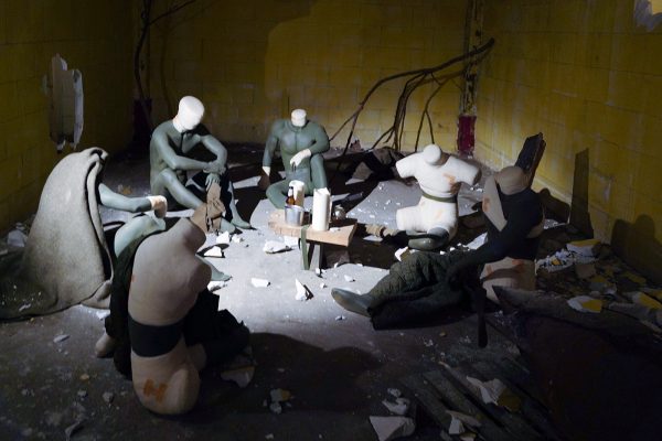 Joep van Lieshout - Diorama (Sacrifice)