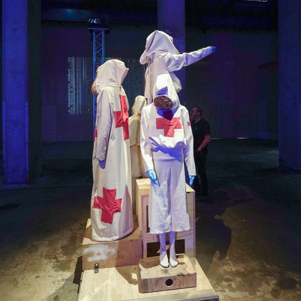 Joep van Lieshout - Diorama (Sacrifice)