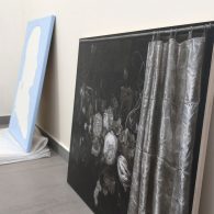 Kunstenaars komen niet zomaar uit de lucht vallen. Vaak hebben ze rondgekeken naar wat er al gemaakt is. Soms is er duidelijk sprake van een directe bron, soms is het [&hellip;]