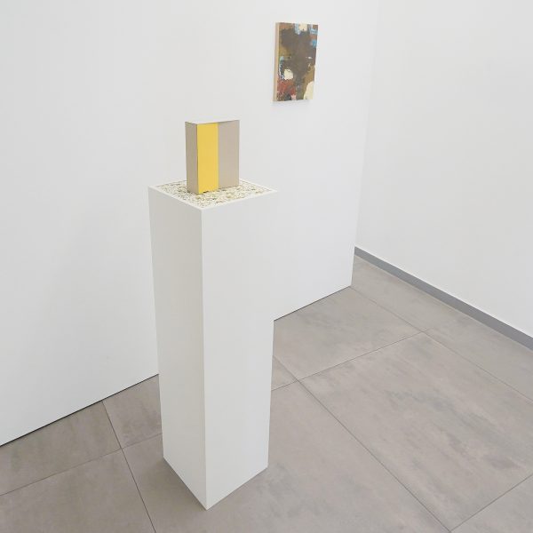 Fergus Feehily - The House - Karton, gevonden doek, en hout