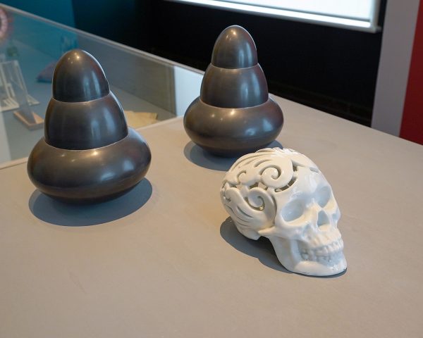 Hans van Benten - Model voor Keep on Dreaming - Porselein & Johan Meijerink - Just a little bit - Lood