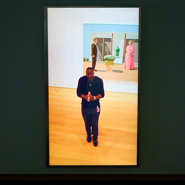 Hito Steyerl - Guards - Eenkanaals HD-video, kleur en geluid, 20,12minuten, 2012