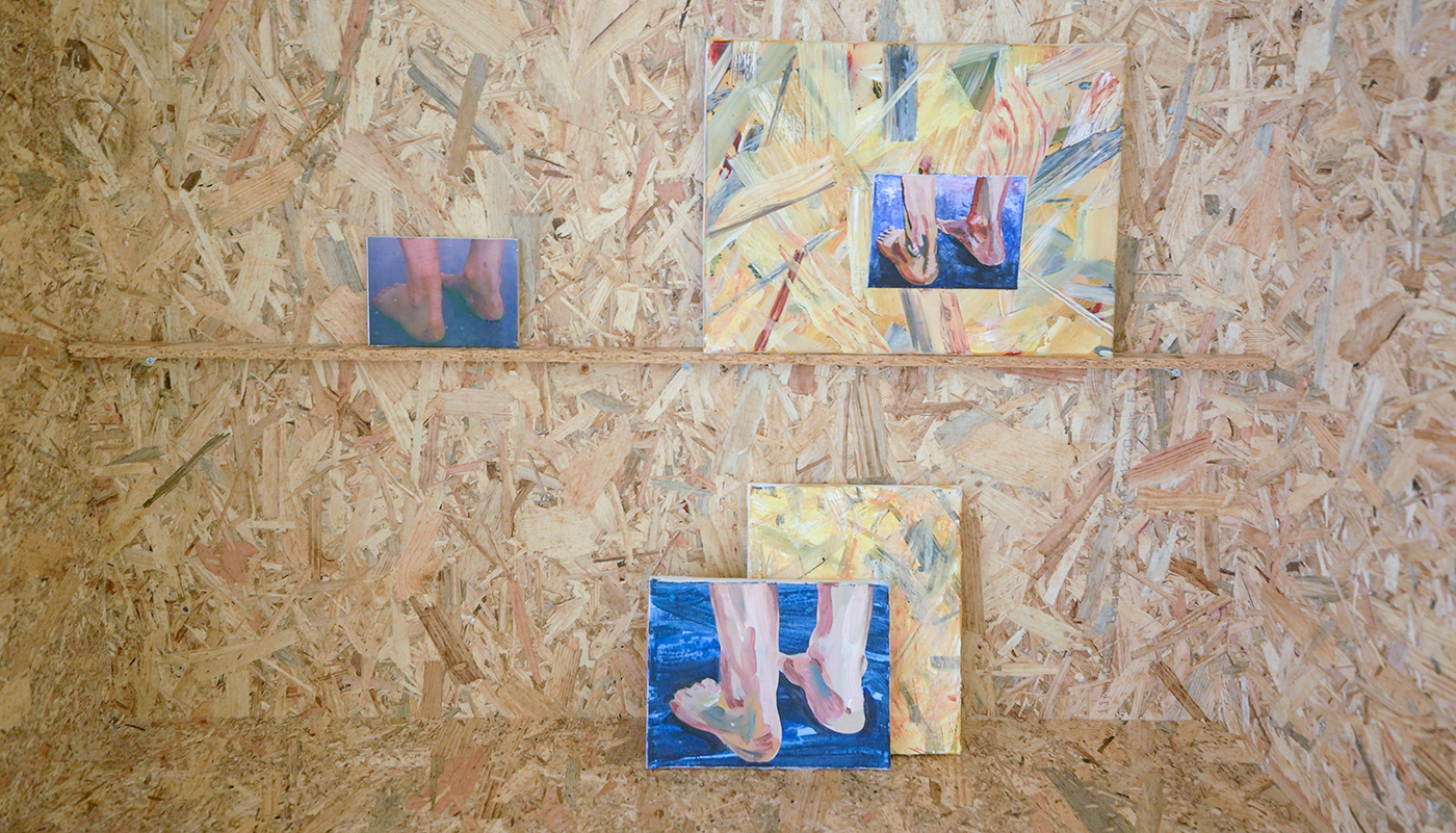 Giel Louws - Zonder Titel - OSB, schragen en multi-media installatie (detail)