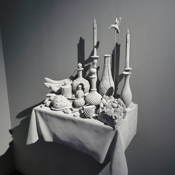 Hans Op de Beeck - Vanitas (Variation 26) - 82x42x79cm, Polyester, staal, hout, gips, polyamide en coating