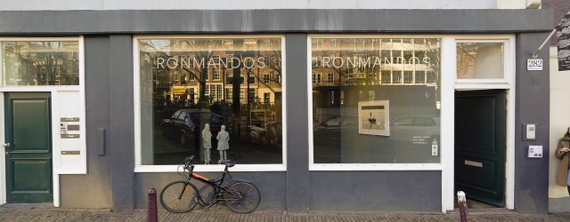 Het werk van Hans Op de Beeck (1969) is vooral bekend in de vorm van grote sculpturen en ruimte vullende installaties. Toch werkt hij parallel aan een oeuvre van werken [&hellip;]