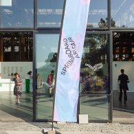 Iedere kunstenaar die de afgelopen 3 jaar was afgestudeerd van een bachelor of masterstudie in Nederland kon zich aanmelden voor deze beurs. Een selectie van 22 coaches maakten vervolgens een [&hellip;]