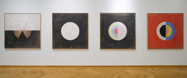 Hilma af Klint - De Zwaan, serie SUW, UW, groep IX, Deel I, nr 13, 14, 16 & 17 - Olieverf op doek, 1915