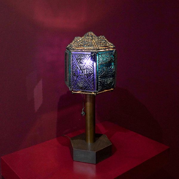 Ferdi - Lamp with Mirror - IJzer, glas, hout en gloeilamp