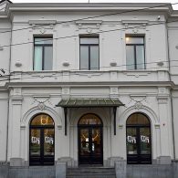 Als we het hebben over moderne kunst, hebben we het veelal over de kunststromingen vanaf het einde van de 19e eeuw tot de jaren ’70. Het begint met schilders als [&hellip;]