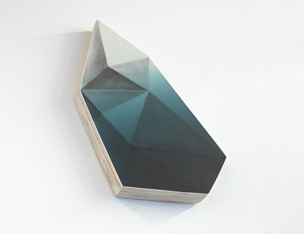 Lenneke van der Goot - Floating #5 - 22x13x2cm, Gouache, acrylverf en pastel op papier op paneel