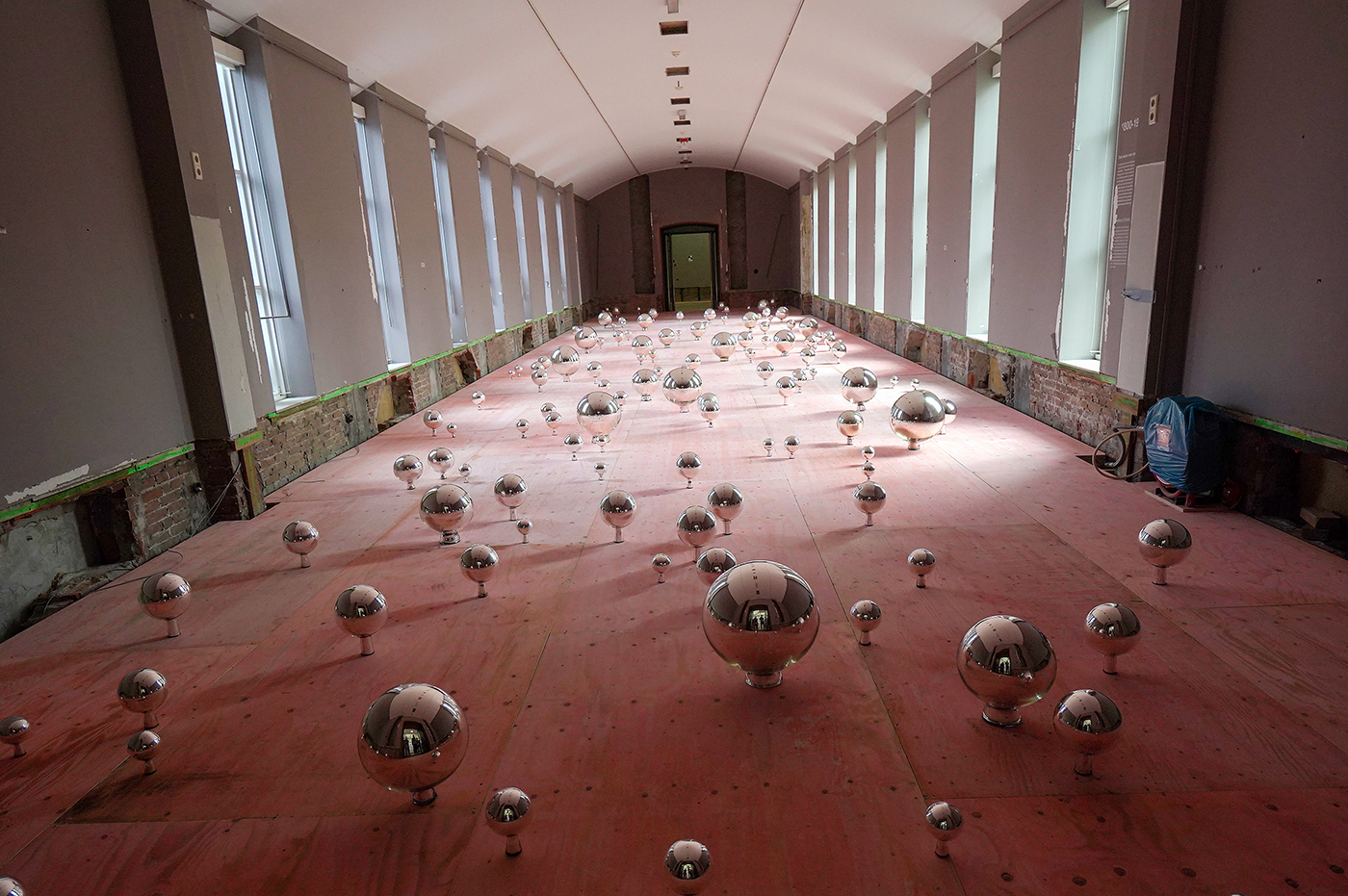 Maria Roosen - Spiegelbeeld - Installatie