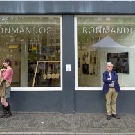 Voor wie het niet lukt alle eindexamens te bezoeken, heeft Ron Mandos de jaarlijkse Best of Graduates. Een selectie van wat volgens de galerie de beste zijn. Want het zijn [&hellip;]