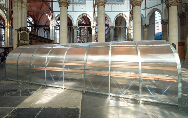 Navid Nuur - NN XXX - Verschillende grondstoffen, mineralen en sporen uit Amsterdam, klei, geduld, hitte, liefde en geluk