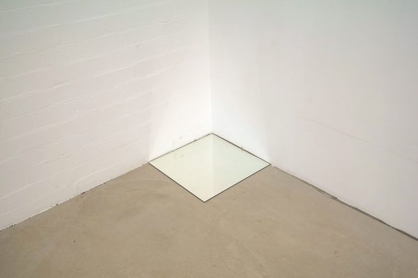 Kosmos Nikolaou - Pendulum #4 - 2 spiegels