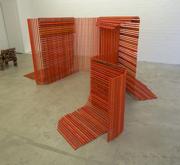 Tonio de Roover - Orange Line Variation (Tangerine) - Lakverf op hout en ijzerdraad