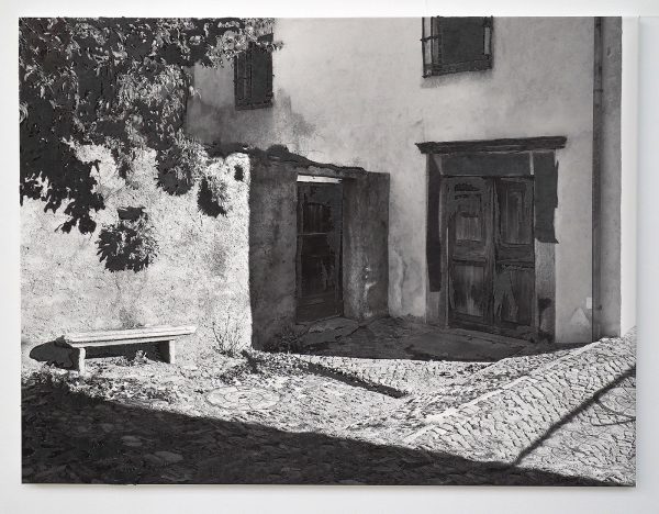 Berend Strik - To Wait, Waiting - 105x80cm, Canvas c-print, mixed media, en textiel gestikt