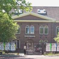 Tijdens de Open Studio’s van de Rijksakademie etaleren de pakweg vijftig deelnemers waar ze nu staan. Sommigen zijn nog maar vrij recent begonnen, anderen zitten alweer aan hun tweede jaar [&hellip;]