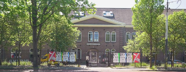 Tijdens de Open Studio’s van de Rijksakademie etaleren de pakweg vijftig deelnemers waar ze nu staan. Sommigen zijn nog maar vrij recent begonnen, anderen zitten alweer aan hun tweede jaar [&hellip;]