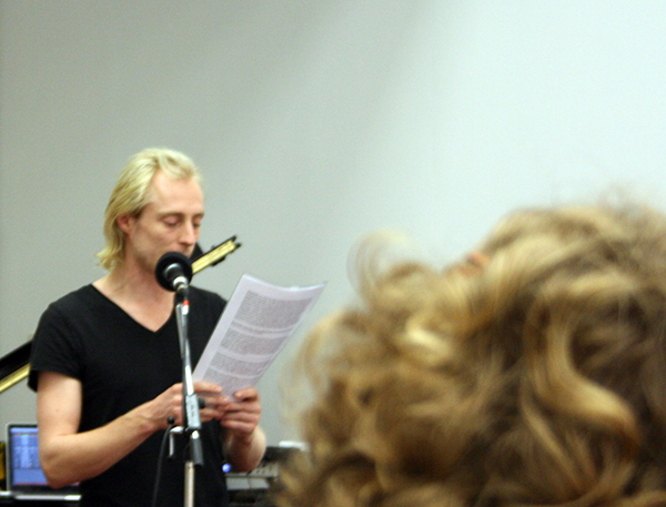 Aart Strootman (met teksten op basis van Shakespeare) (de spreker waarvan me de naam is ontschoten)