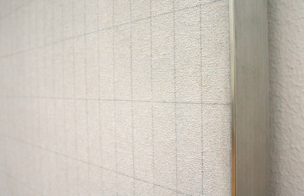 Agnes Martin - Grass - Acrylverf en potlood op doek (detail) Agnes Martin - Grass - Acrylverf en potlood op doek (detail)