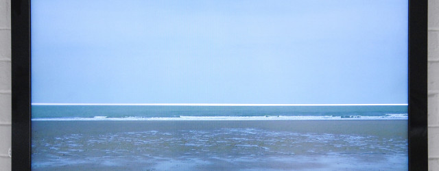 Lang heb ik het niet begrepen, Els van Odijk (directrice van de Rijksakademie) die met de plotselinge bezuinigingen het heeft over de kritieke massa van een groep om de groep [&hellip;]