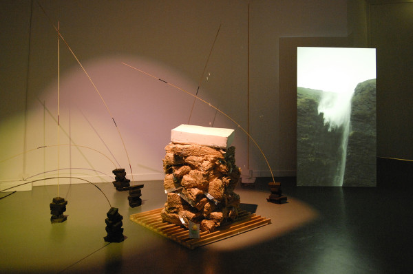 Ann Maria Healy - Your ass protrudes the malaise & She drew a line in the glitter of her mind & the underside of your grounding - Mixed Media installatie