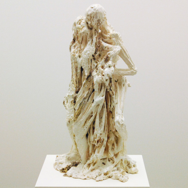 Anne Wenzel - Der Tod un das Madchen (nach Hans Baldung Grien) - Keramiek en parelmoer luster 2011