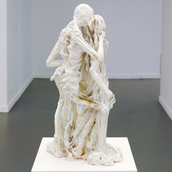 Anne Wenzel - Der Tod un das Madchen (nach Hans Baldung Grien) - Keramiek en parelmoer luster 2011 (achterzijde)