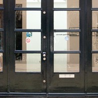 Groepstentoonstellingen op basis van de kunstenaars die door de galerie gerepresenteerd worden zijn meestal niet de meest sprankelende tentoonstellingen in artistieke zin. Vaak zijn het van meerdere kunstenaars een enkel [&hellip;]