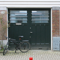 Iets minder dan een jaar geleden waren de Open Studio’s bij het HISK te Gent. Daar vielen me een aantal kunstenaars op waaronder Paulien Föllings (1984). Ze presenteerde daar een installatie waarbij sculpturen [&hellip;]