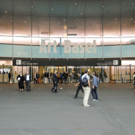 ArtBasel, inmiddels al weer aan zijn laatste dag toe, wordt gezien als het wereldkampioenschap hedendaagse kunst. Met meer dan 300 gerenommeerde galeries uit alle uithoeken van de planeet en enorme hoeveelheden [&hellip;]