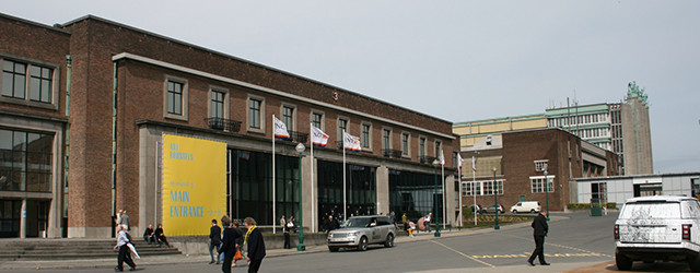 Evenals vorig jaar ging ik gisteren naar Art Brussels, die nog tot en met komende zondag duurt. Ondanks dat iedereen het op het nieuws continue heeft over de crisis is [&hellip;]