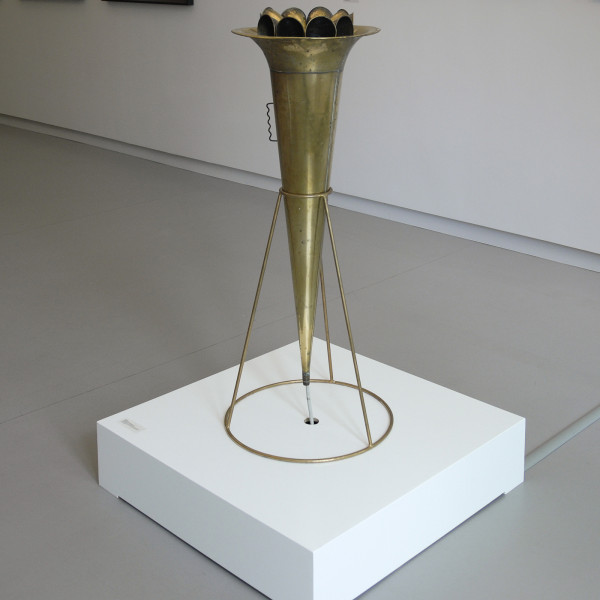 Aura Satz - Skyquakes in Ear Trumpets - Mixed Media met 10 speakertjes