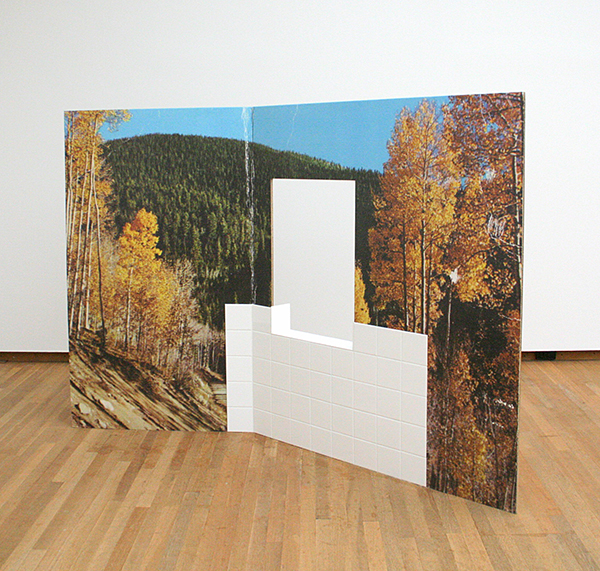 Berndnaut Smilde - Kammerspiele - Karton, fotobehang en tegels 2012-2013