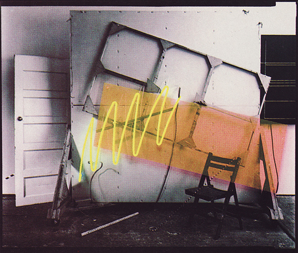 Bill Kane - Studio 4 - Foto, neon en plexiglas (1981)