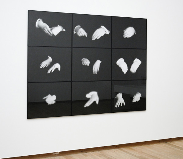 Christian Boltanski - Les Mains de Prague - Fotografie op papier