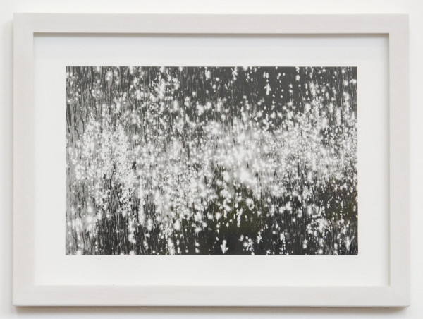 Claudia Kolgen - Looking at me - 20x30cm C-print 2014