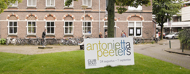 Zielloos ging het ten onder, Lokaal01 te Breda. Een kunstinitiatief met een rijke geschiedenis kreeg minder subsidie en in plaats van met minder middelen er het beste van proberen te [&hellip;]