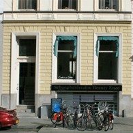 “What is most personal is most universal” Carl Rogers (1902-1987) …en misschien andersom dan ook. “Next to the originator of a good sentence is the first quoter of it. I hate [&hellip;]