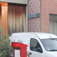 “Zombie Formalisme”, maar ook wel bekend als “Crapstraction”, “Surface painting”, “MFA Abstraction” of “Neo-modernisme”. Het is een schilderstroming, zoals je ook typisch kubistische of surrealistische kunst had, maar dan met [&hellip;]