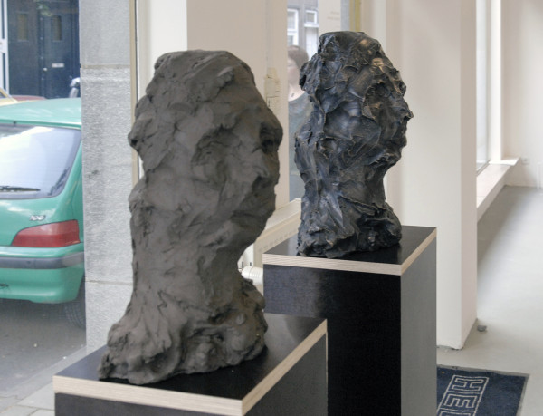 Maarten van Roy - onbekende titel - Klei en brons (?)