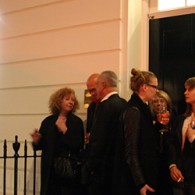 Zoals inmiddels bekend is ben ik enkele dagen in Londen. De Frieze heb ik achter de kiezen maar met 500 foto’s toch erg veel werk die te ontwikkelen voor het [&hellip;]